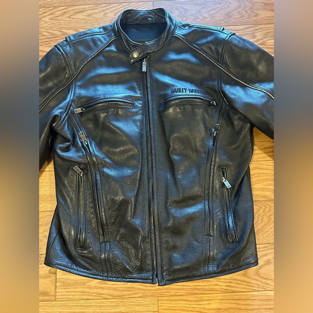 HARLEY-DAVIDSON LEATHER JACKET
